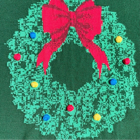 LANDS’ END Green Wreath “ugly” Christmas Sweater - Picture 2 of 4
